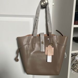 Shoulder tote bag in Taupe.Leather, unlined + organizer pouch.Gold-tone hardware